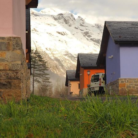 Camping Pineta Hotel Bielsa Exterior photo