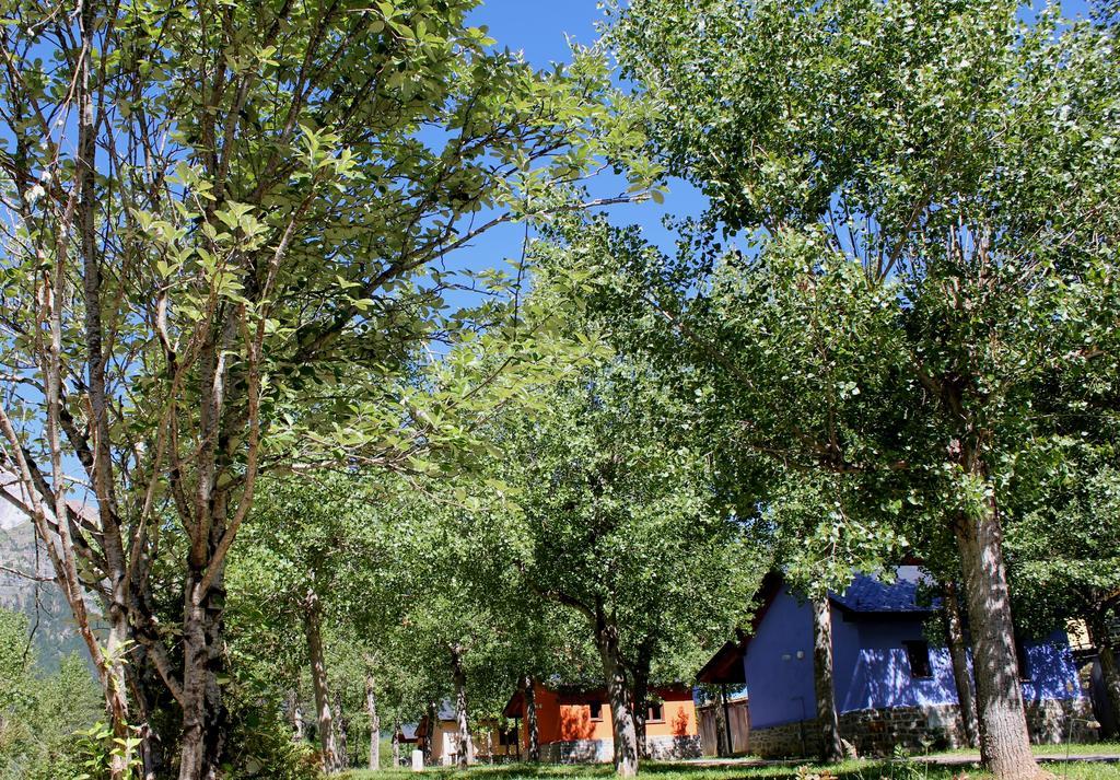 Camping Pineta Hotel Bielsa Exterior photo