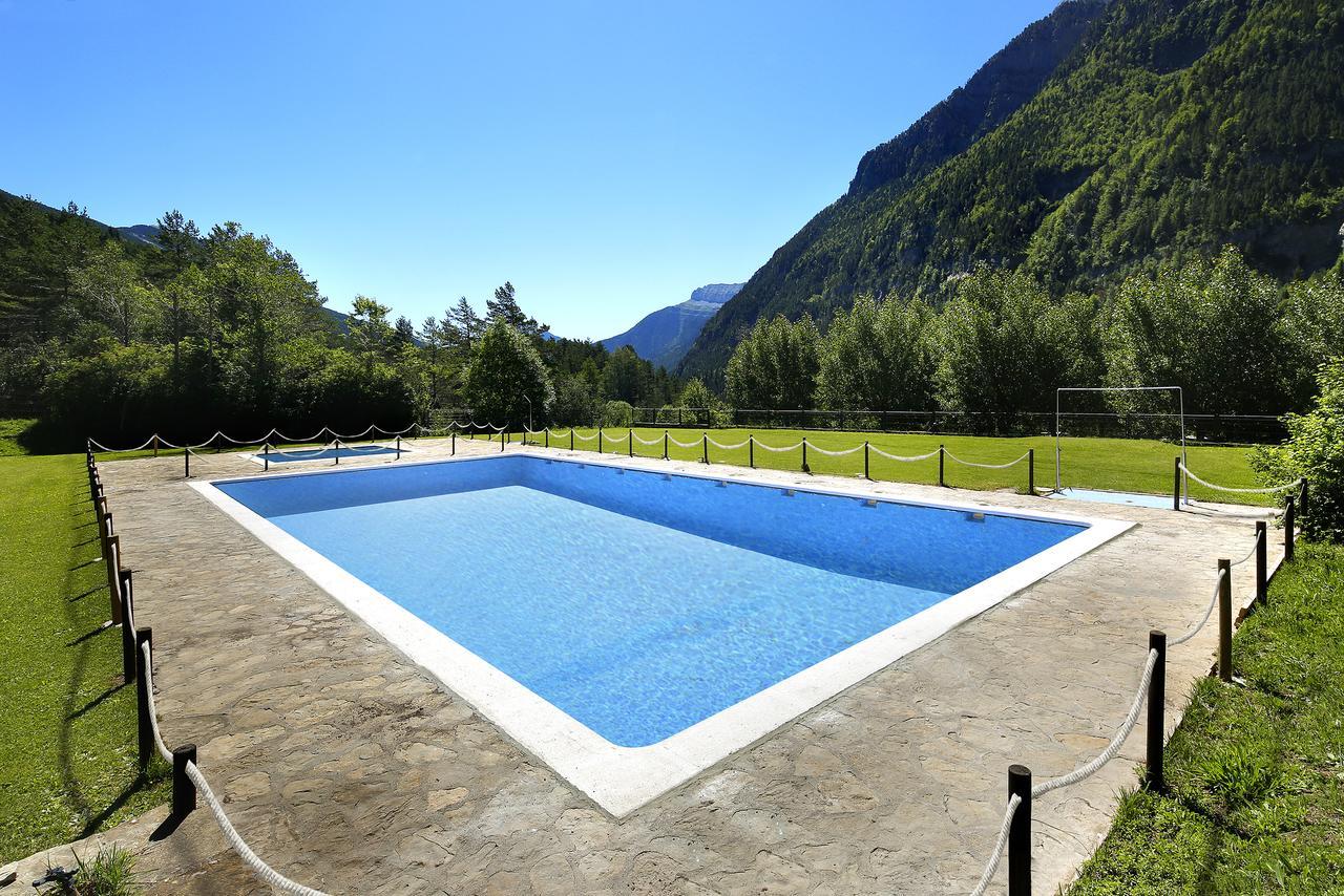 Camping Pineta Hotel Bielsa Exterior photo